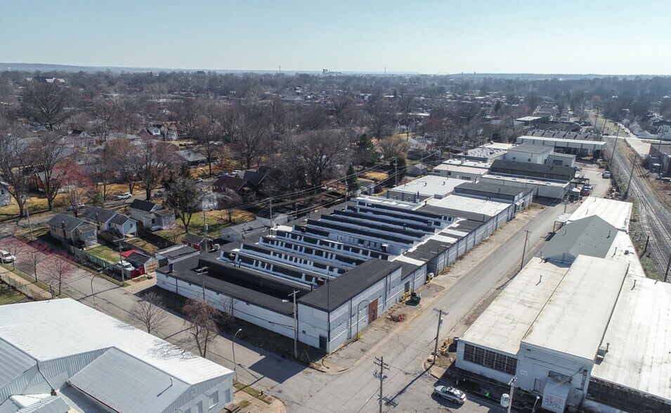 Primary Photo Of 5206 S 38th St, Saint Louis Warehouse For Lease