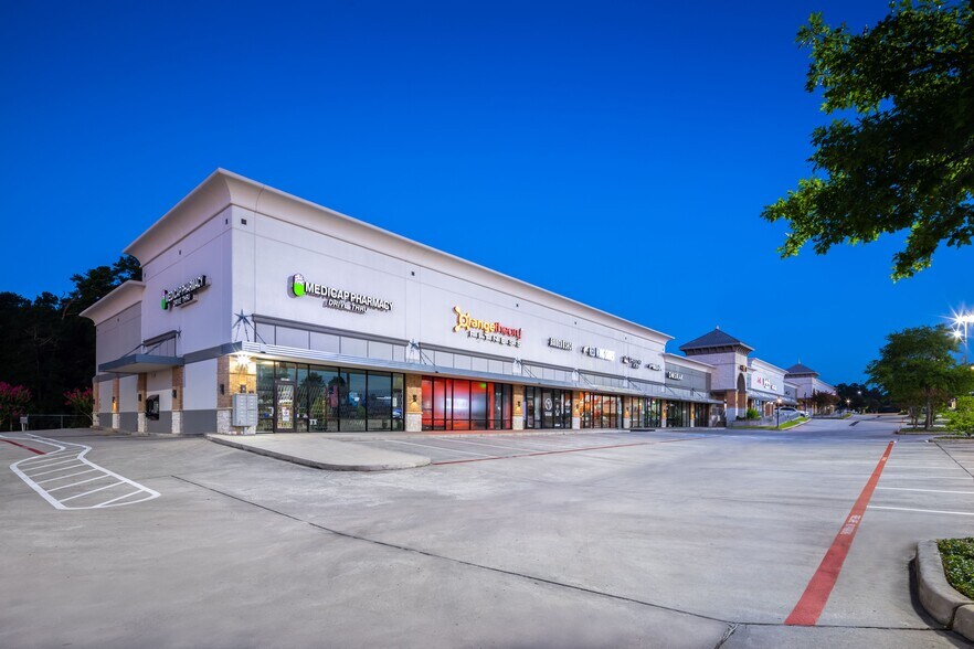 More Photos Of 2105-2129 W Davis St, Conroe Unknown For Lease