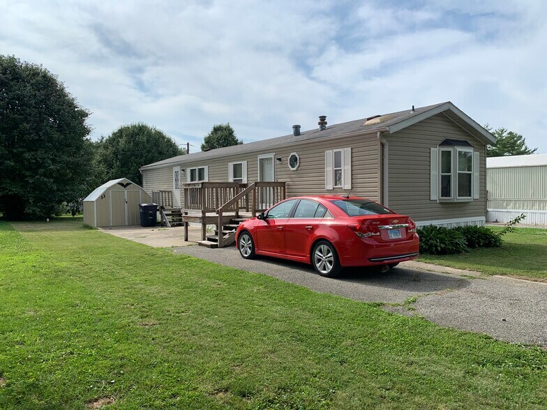 More Photos Of 321 N All Seasons Rd, Geff Manufactured Housing Mobile Home Park For Sale