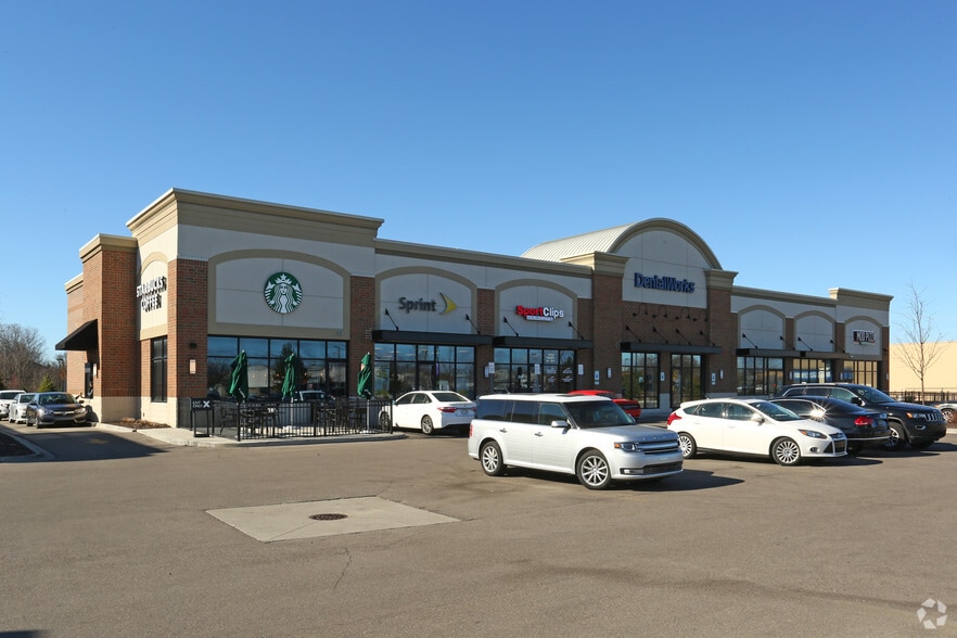 Primary Photo Of 41725-41759 Ford Rd, Canton Township Unknown For Lease