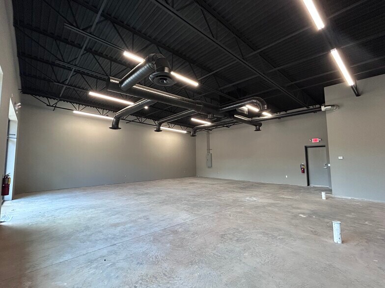 More Photos Of 6477 McEver Rd, Flowery Branch Restaurant For Lease