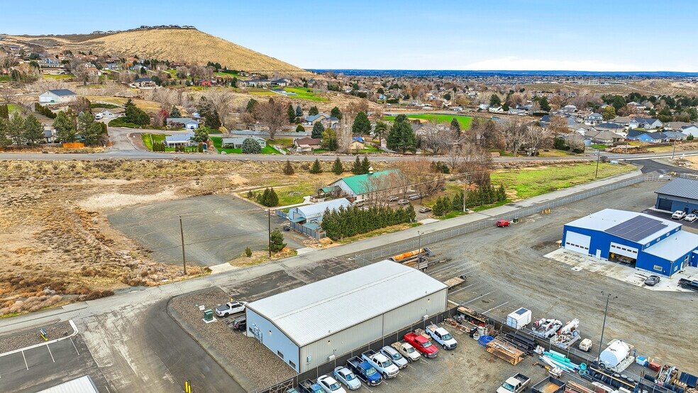 More Photos Of 249 Jackrabbit ln, Richland Industrial For Lease