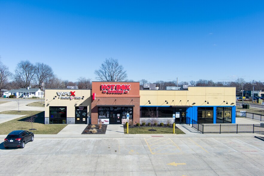 Primary Photo Of 630 W Highway 50, O'Fallon Storefront Retail Office For Lease