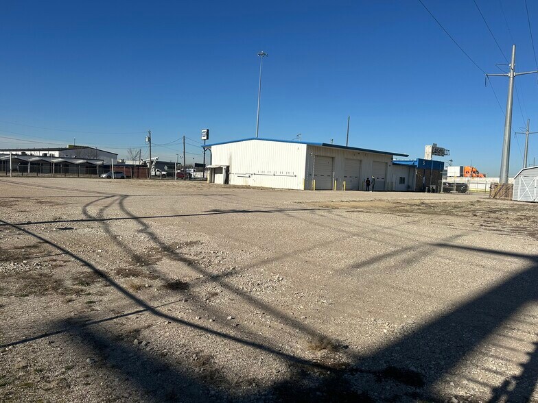 More Photos Of 2764 Interstate 30, Mesquite Land For Sale