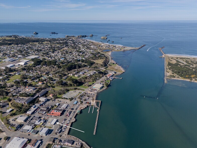 More Photos Of 125 Baltimore Ave SE, Bandon General Retail For Sale