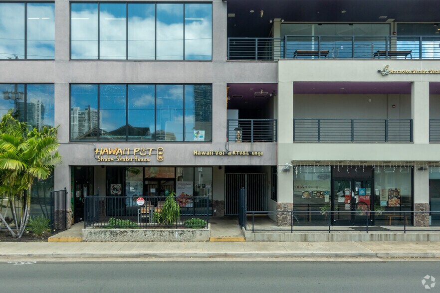 More Photos Of 808 Sheridan St, Honolulu Freestanding For Lease