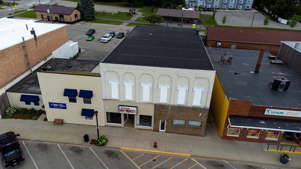 More Photos Of 199 N Michigan Ave, Shelby Office For Sale