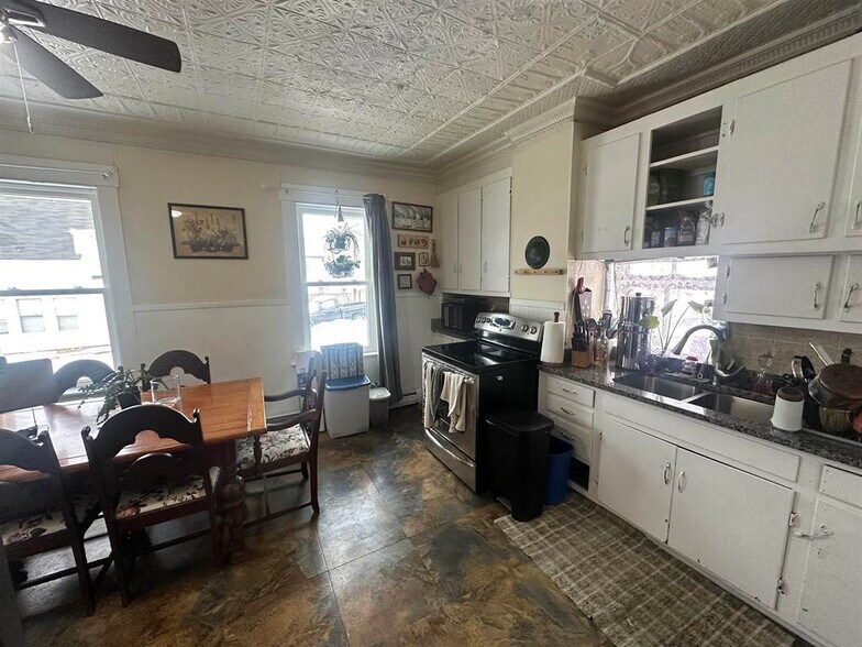 More Photos Of 48 Lafayette St, Rochester Multifamily For Sale