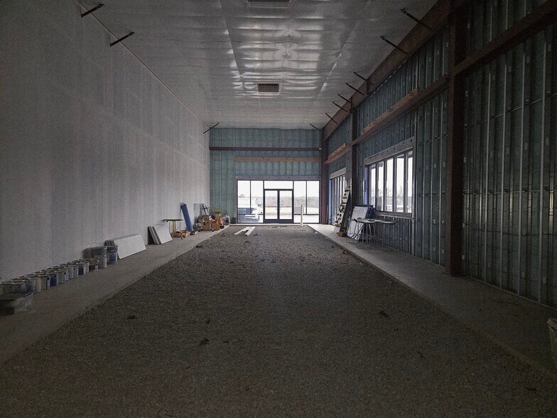 More Photos Of 220 Gridley Ln, Raeford Storefront Retail Office For Lease