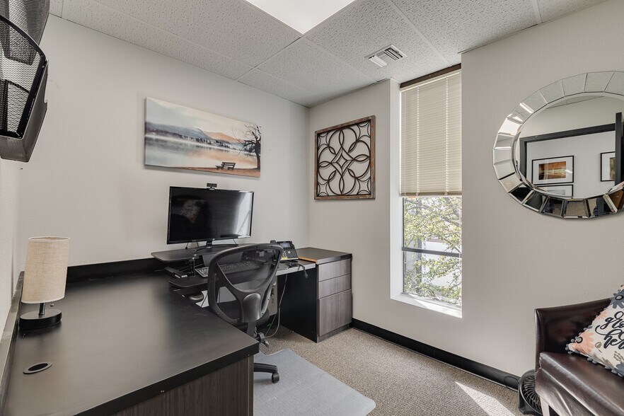 More Photos Of 4925 Davis Blvd, Fort Worth Office For Lease