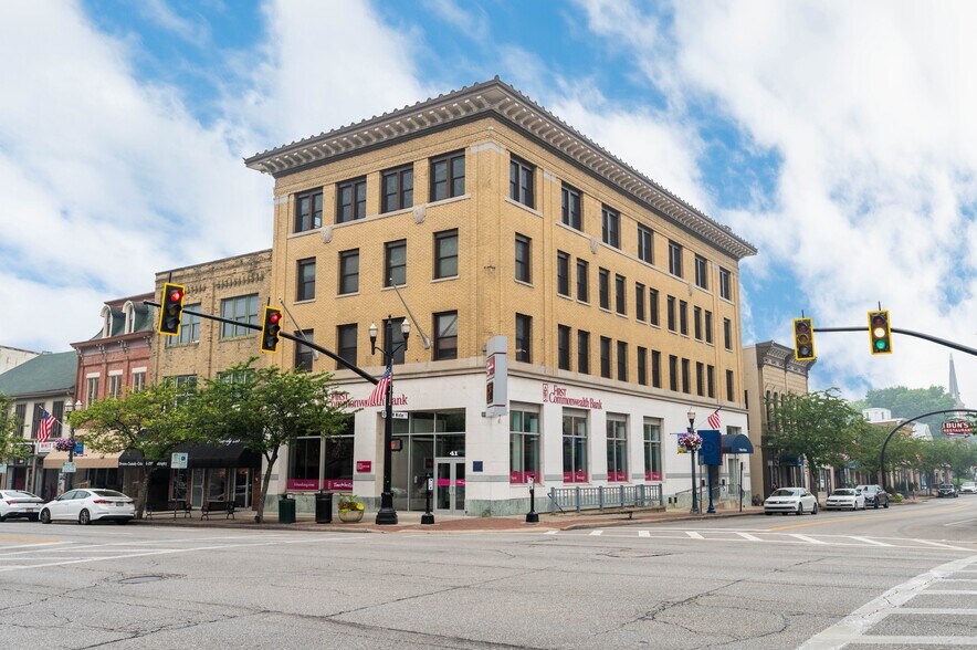 More Photos Of 41 N Sandusky St, Delaware Office For Lease