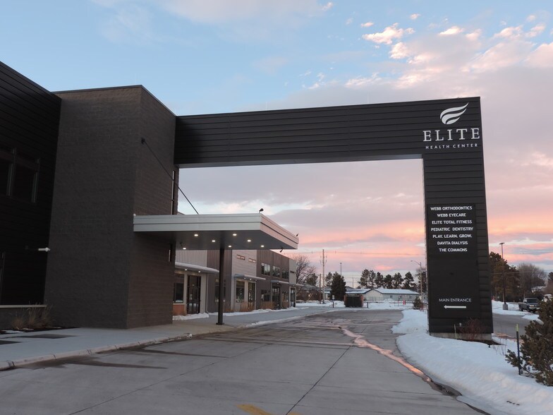 More Photos Of 820 W 42nd St, Scottsbluff Medical For Lease