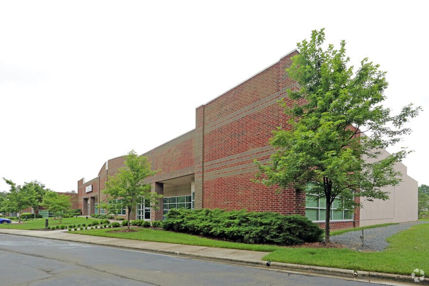 More Photos Of 300 Dominion Dr, Morrisville Light Distribution For Lease