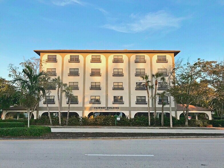 More Photos Of 1000 9th St N, Naples Medical For Lease