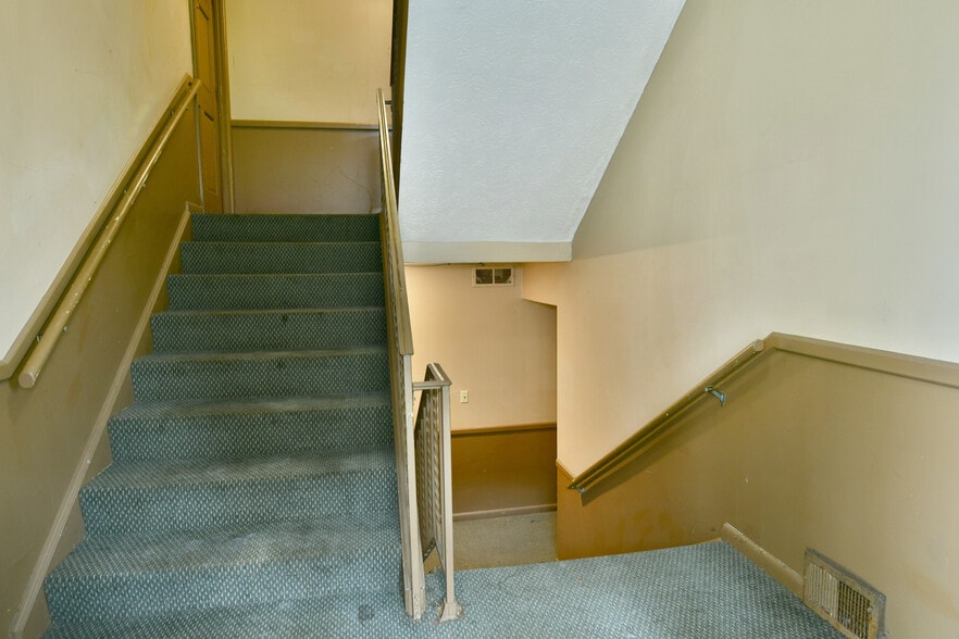 More Photos Of 203-205 Churchill Hubbard Rd, Youngstown Apartments For Sale