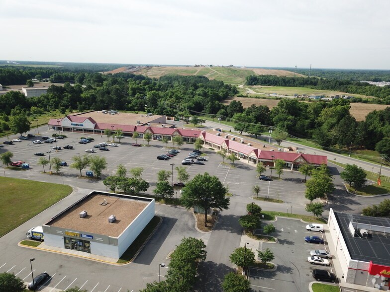 More Photos Of 2901-2949 Williamsburg Rd, Richmond Supermarket For Lease
