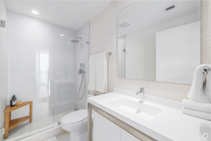 More Photos Of 2000 Metropica Way, Fort Lauderdale Apartments For Sale