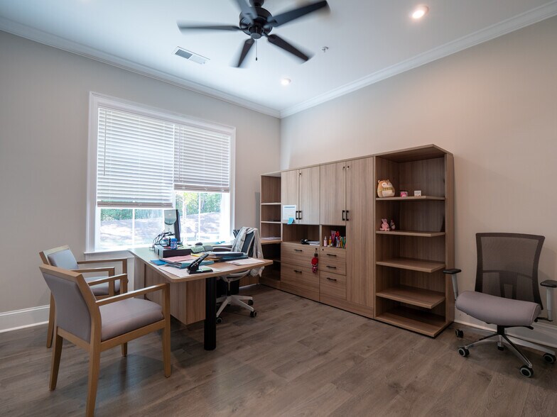 More Photos Of 3957 S Main St, Acworth Office For Sale