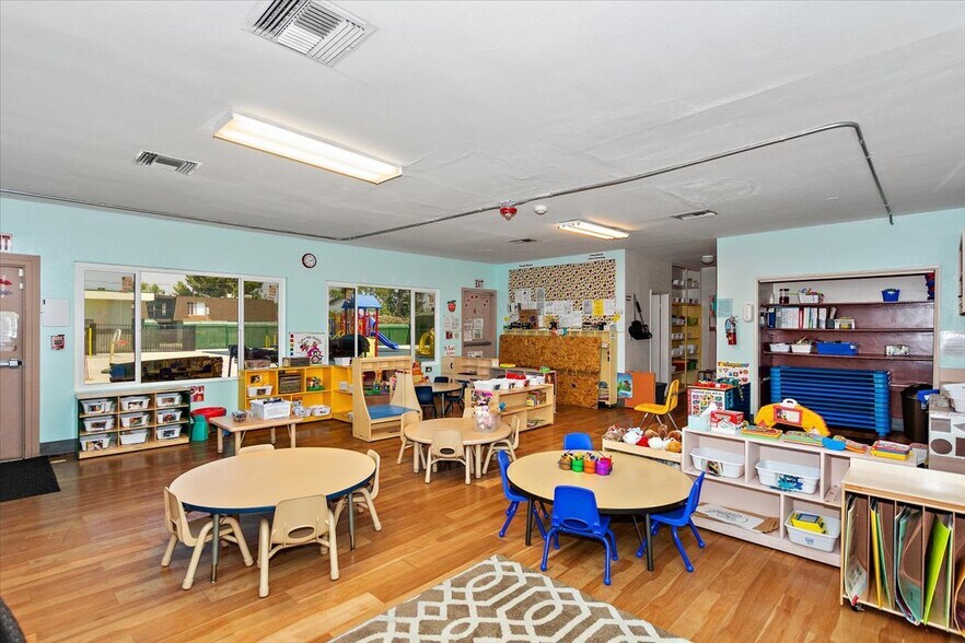 More Photos Of 1455 E Lynwood Dr, San Bernardino Schools For Sale