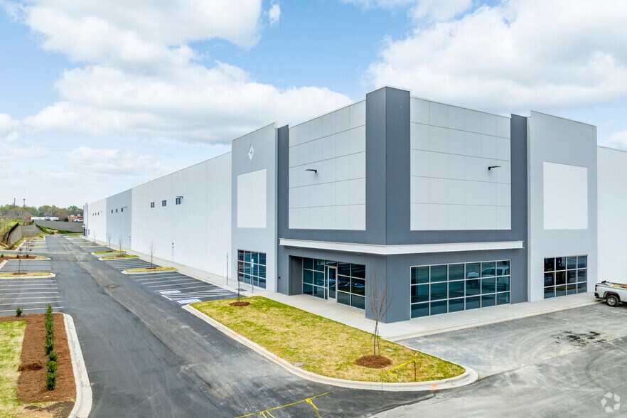 Primary Photo Of 1215 Jenkins Rd, Gastonia Unknown For Lease