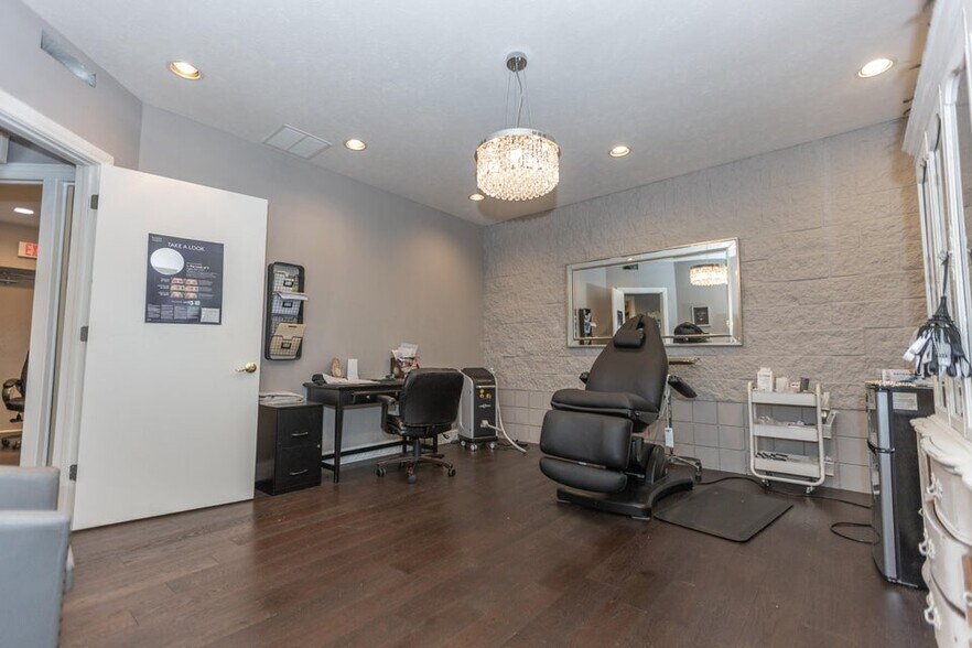 More Photos Of 3060 S Fremont Ave, Springfield General Retail For Sale