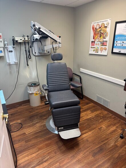 More Photos Of 130 N Haddon Ave, Haddonfield Office For Lease