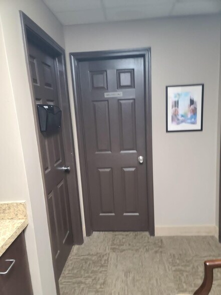 More Photos Of 35337 Warren Rd, Westland Medical For Sale