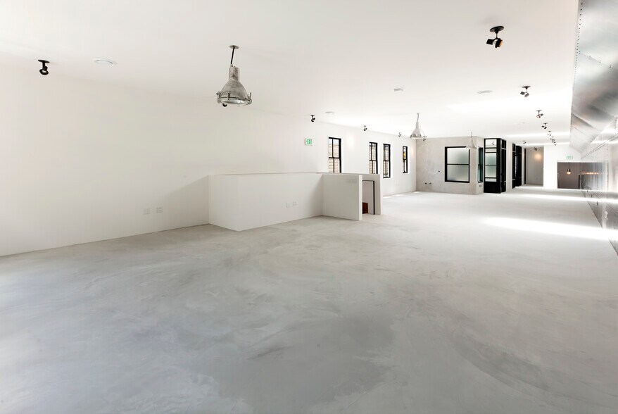 More Photos Of 108-110 S Park St, San Francisco Storefront Retail Residential For Lease