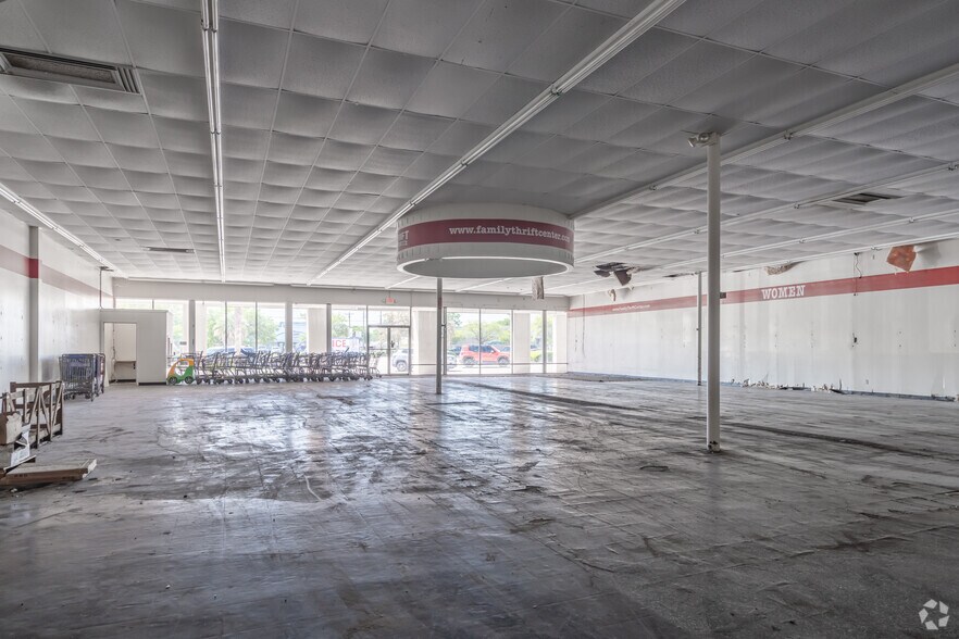More Photos Of 2211-2225 Southmore Ave, Pasadena Unknown For Lease