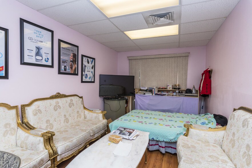 More Photos Of 8751 E Hampden Ave, Denver Medical For Sale