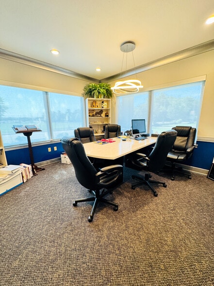 More Photos Of 1940 St Mary Ave, Pensacola Office For Sale