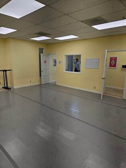 More Photos Of 16165 Monterey Rd, Morgan Hill Medical For Lease