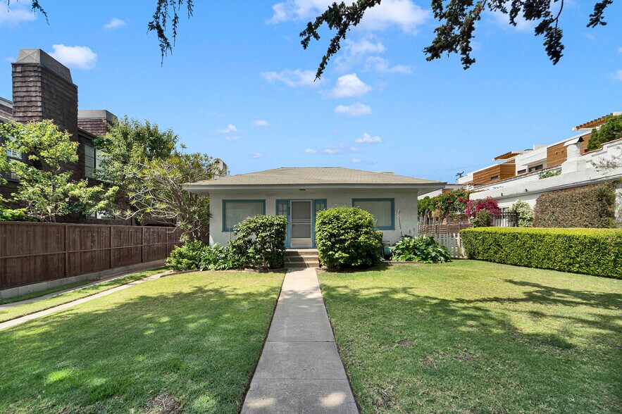 More Photos Of 938 15th St, Santa Monica Apartments For Sale