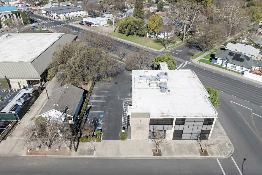 More Photos Of 700 Needham St, Modesto Light Distribution For Lease