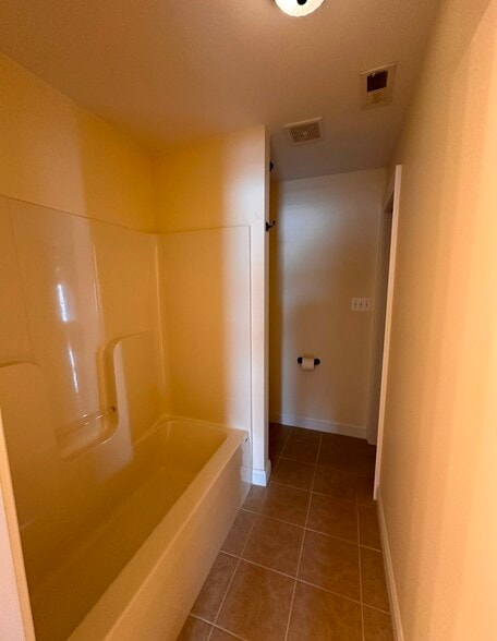 More Photos Of 28795 Old Village rd, Mechanicsville Specialty For Lease