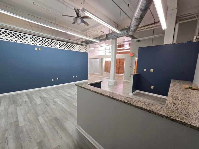 More Photos Of 1667 E 40th St, Cleveland Loft Creative Space For Sale