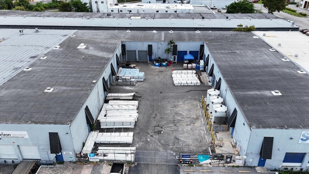 More Photos Of 7360 SW 45th St, Miami Warehouse For Sale