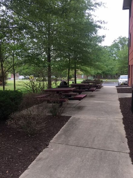 More Photos Of 50 Post Office Rd, Waldorf Medical For Sale