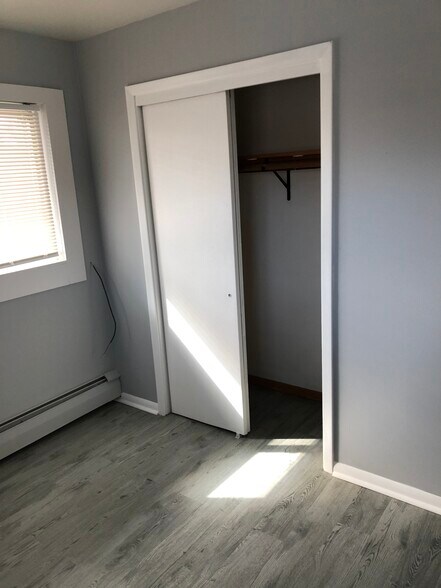 More Photos Of 5035 3rd St NE, Minneapolis Apartments For Sale