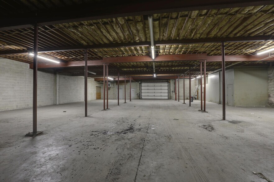 More Photos Of 600 York St, Quincy Industrial For Sale