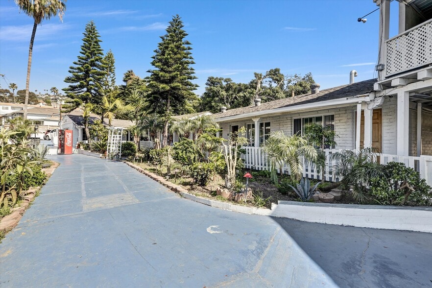 More Photos Of 135 Avenida Algodon, San Clemente Hotel For Sale
