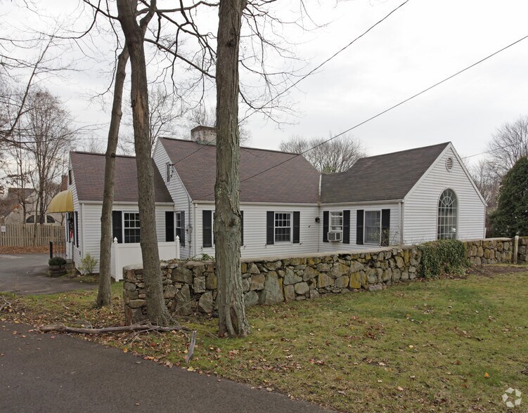 More Photos Of 748 Post Rd, Darien Medical For Lease