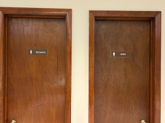 More Photos Of 611 Copeland Dr, Hampton Manufacturing For Sale