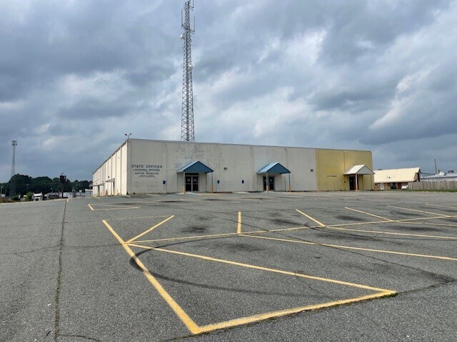 More Photos Of 9310 Normandie Dr, Shreveport Office For Lease