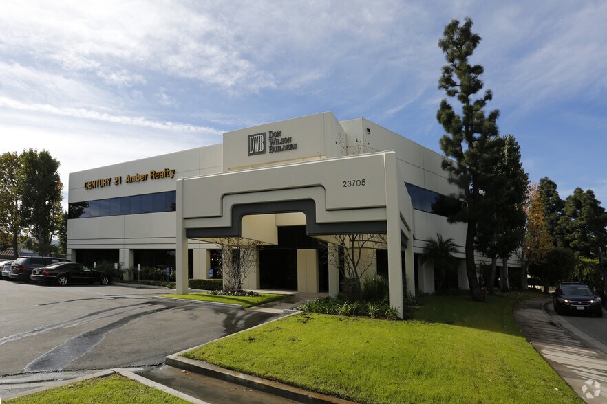 More Photos Of 23705 Crenshaw Blvd, Torrance Office For Lease