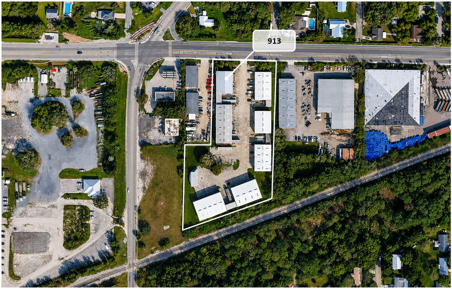 More Photos Of 913 Edwards Rd, Fort Pierce Warehouse For Lease