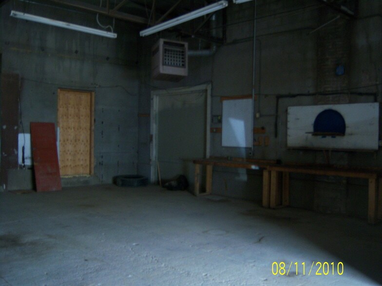 More Photos Of 221 W Main St, Elko Warehouse For Lease