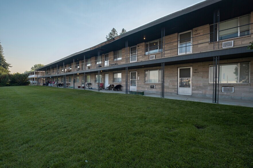 Primary Photo Of 6615 N Atlantic St, Spokane Apartments For Sale
