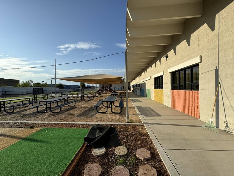 More Photos Of 2435 E Pecan Rd, Phoenix Specialty For Sale