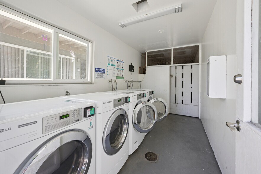 More Photos Of 550 Berry Ave, Hayward Apartments For Sale
